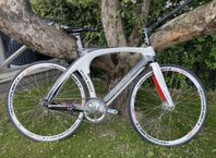 whisp killer whale bike