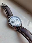 sugess mekaniskt armbandsur med kronograf 