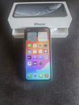 IPhone XR 128GB olåst