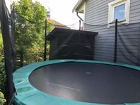 Stor studsmatta från Trampolin specialisten