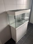 Akvarium Juwerl Rio 125 liter med bord