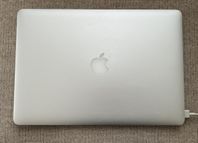 MacBook Pro 15” (mid 2015) I7 16GB RAM, med bra batteri