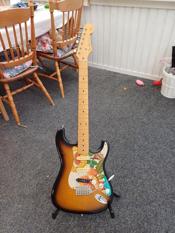 Fender Japan Stratocaster '54...
