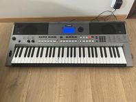 Yamaha PSR E443