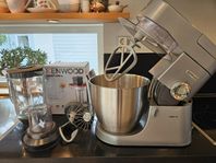 Kenwood Chef XL KVL40 med köttkvarn och tillbehör