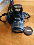 Canon EOS 1000 D med objektiv och tillbehör
