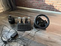 Logitech G923 + växelspak + playseat