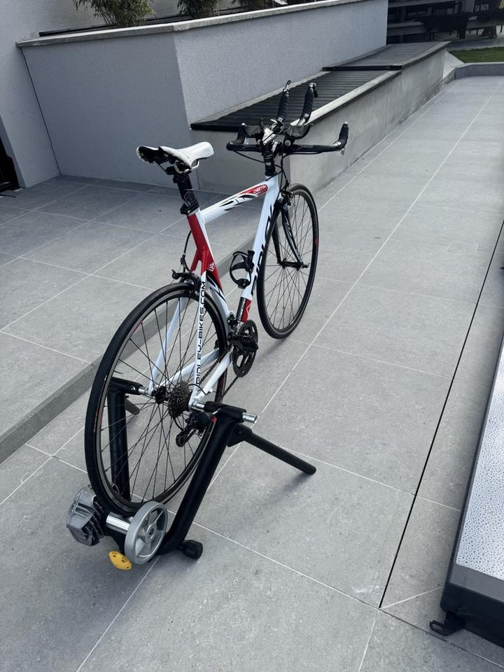 TT-cykel och trainer