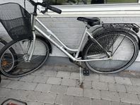 damcykel från sjösala 