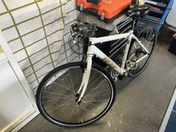 Peak Hybridcykel