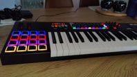 M- Audio Code 49, svart (USB Midi controller with x/y pad) 