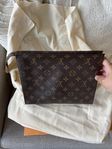 Louis Vuitton Toiletry Pouch 26