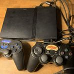 Sony PlayStations 2 med 2 handkontroll o 4 spel, memorycard 