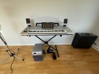 Yamaha Tyros 4 komplet med tillbehör / som nytt/ fynd