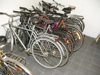 12 st cyklar damcyklar.. 28" slumpas för 80: