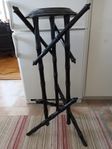 PIEDESTAL I SVART TRÄ, 86 CM HÖG, (kineseri ?) + 1-115 CM
