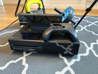 Xbox One (Model 1540) med Kinect och handkontroll