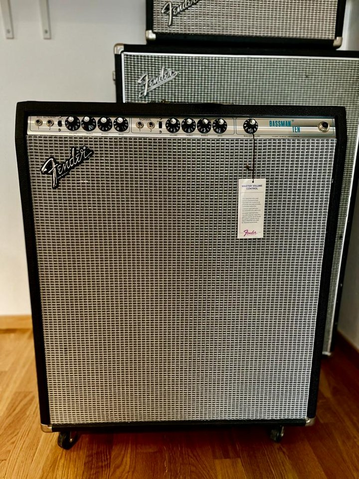FENDER BASSMAN SILVER FACE NO...