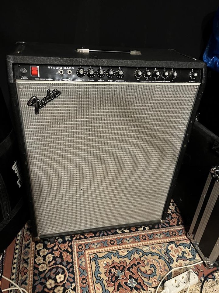 Fender Studio Bass rörförstär...