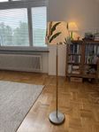 Golvlampa från AH- belysning, skärm Bergo, Fernz grön 