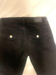 Svarta jeans från Gina Tricot – strl 38