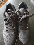 Skor Skechers stl 39