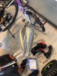 TaylorMade steath järn P-5 höger regular 