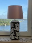 Bordslampa  i porslin