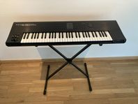 Roland S-50 sampler