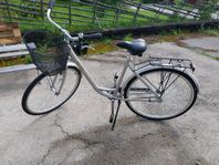 Damcykel. Inte mycket använd!