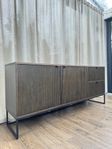 Exklusivt sideboard/skänk