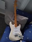 fender stratocaster MIJ early 2000's