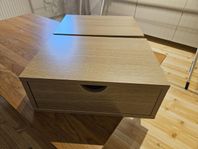 2 st Svävande sängbord