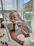 Videung babygunga med kaniner