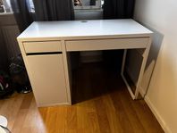 MICKE skrivbord från IKEA