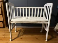 Bedside crib 