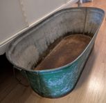 Fin gammal zinkbalja- 80 cm lång