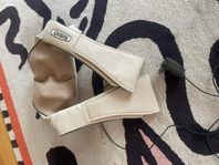 Eldriven nack massage / nackmassage