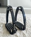 Tech stirrups stigbyglar