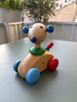 Trämus på hjul – Goki Toys