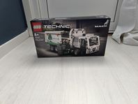 LEGO 42167 Mack LR Electric Garbage Truck