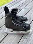 Slridskor Bauer Supreme storlek 32