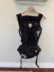 Ergobaby Omni 360 bärsele Cool Air Mesh i färgen Onyx Blac