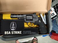 Kolsyrerevolver BSA Strike