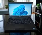 Smidig och snabb laptop, perfekt för studier, arbete eller.