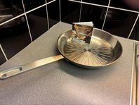 Fiskars rostfri stekpanna 28 cm