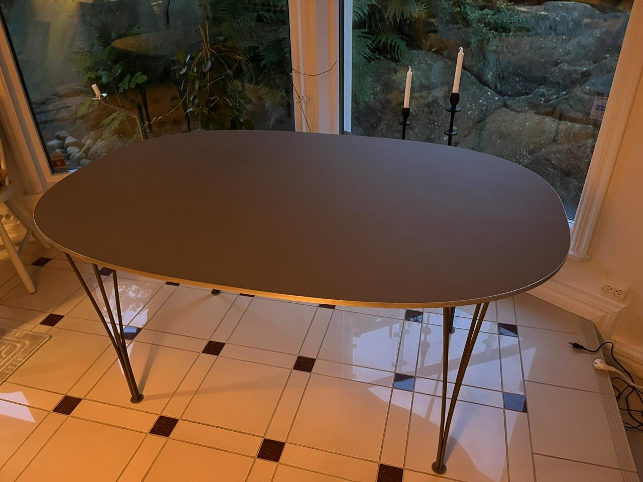 Fritz Hansen Superellipse mat...