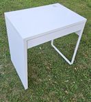 Mindre Skrivbord Från IKEA