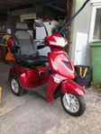 Promenadscoter ( Permobil)  skand leijona 1300