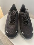 Hoka Arahi 6